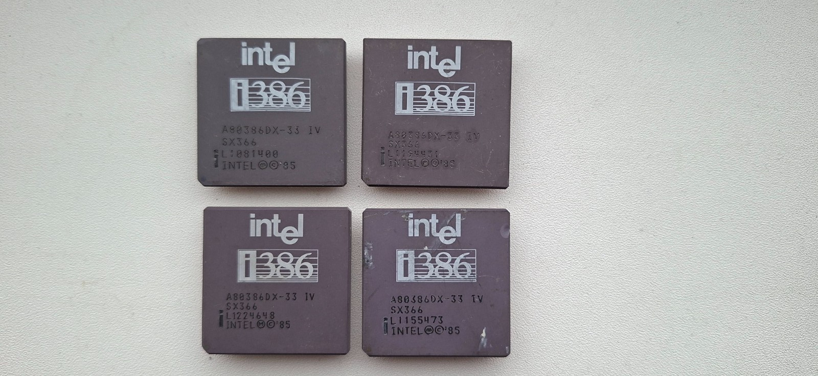 Intel A80386DX-33 80386DX SX366 old Intel logo 386 vintage CPU GOLD QTY: 1
