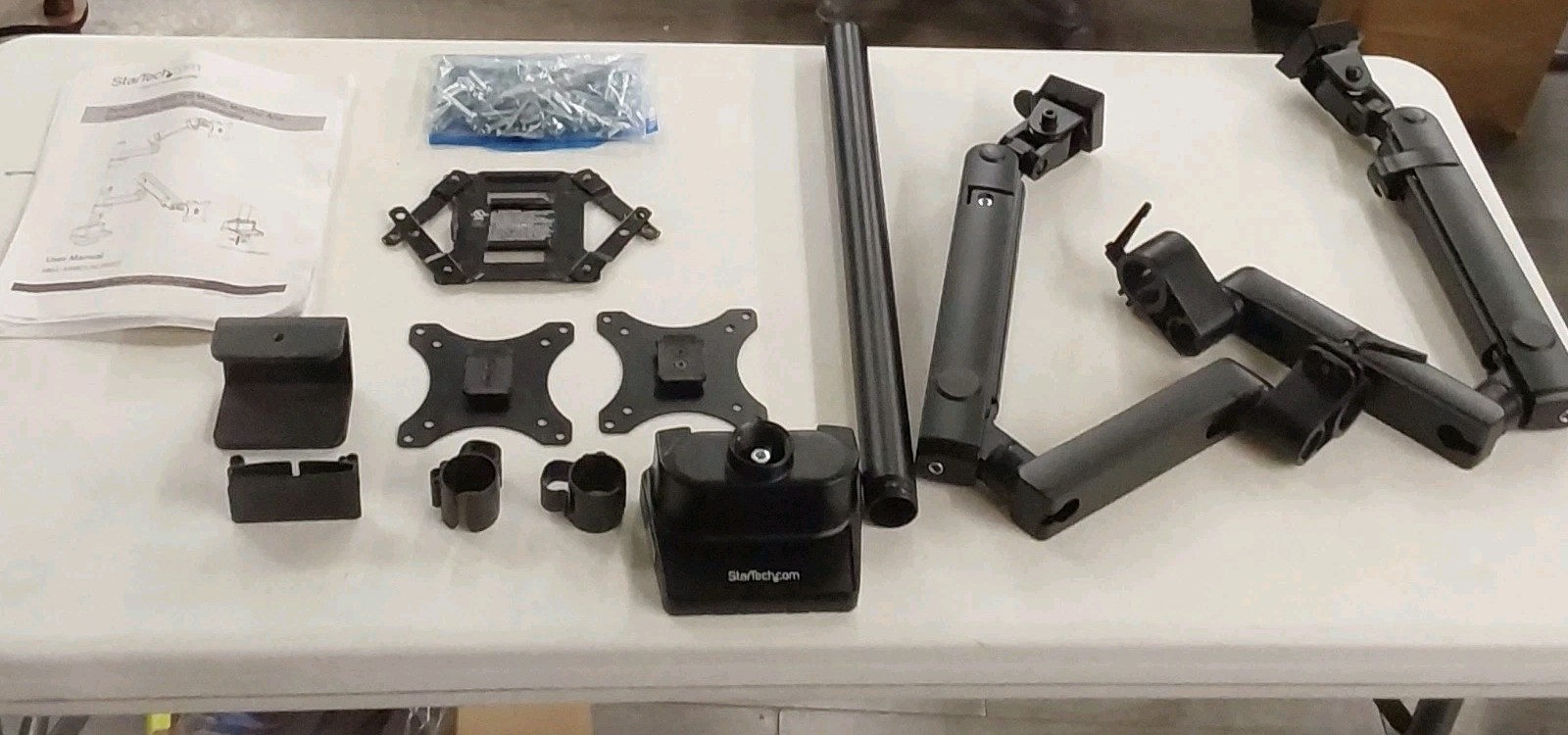 StarTech.com ARMDUALPIVOT Desk Mount Dual Monitor Arm Full Motion Black