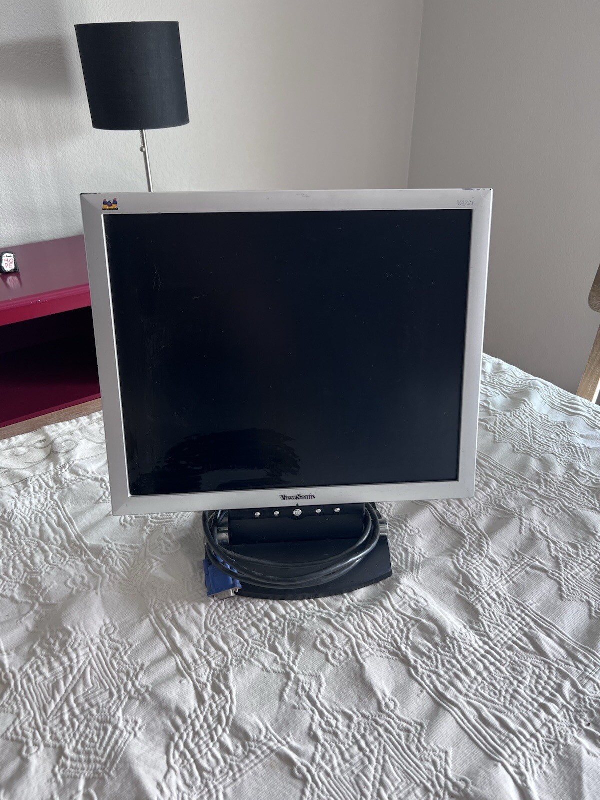 ViewSonic VA721 LCD Desktop PC Computer Monitor Sz 17”