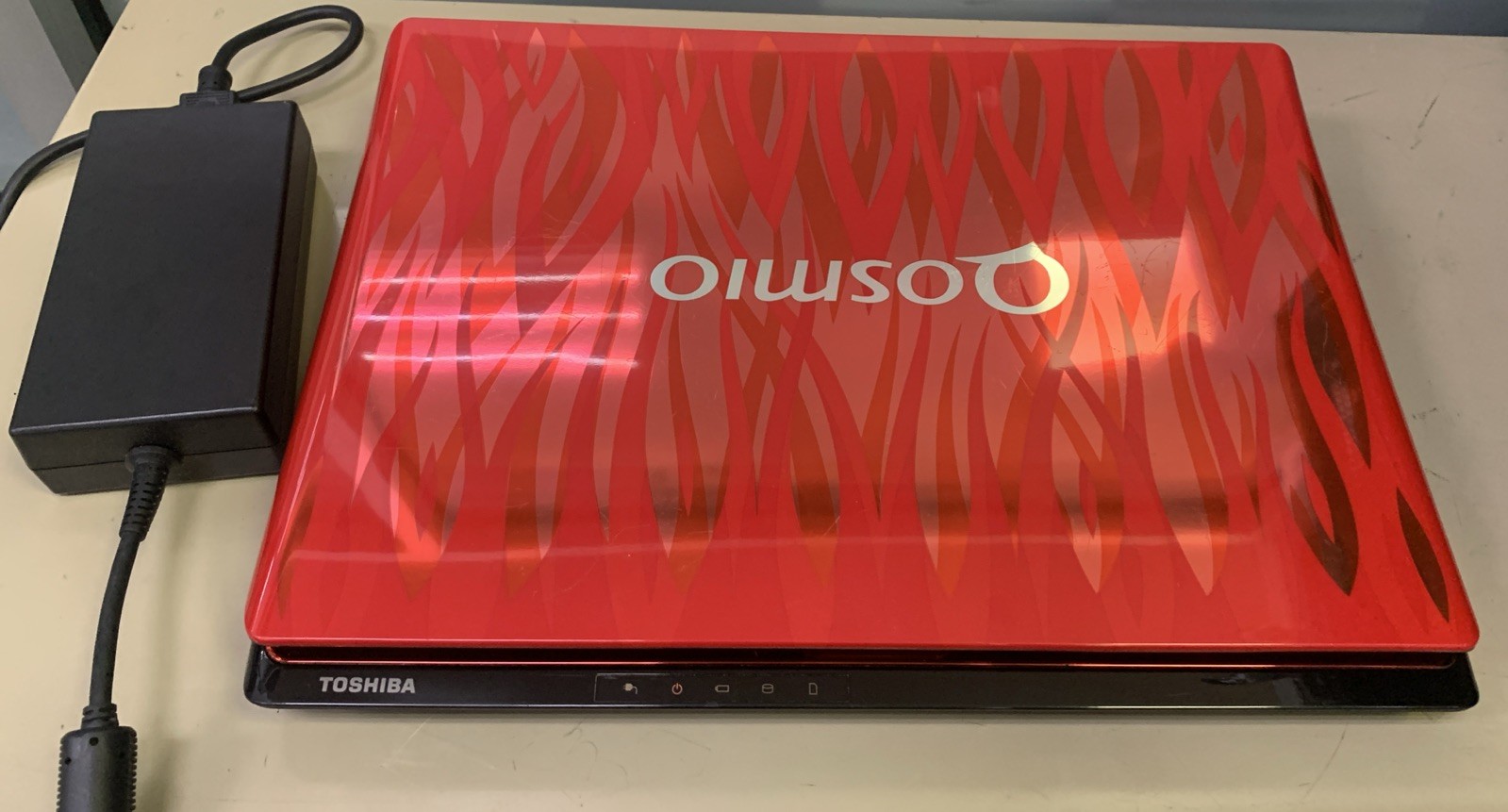 🌟Toshiba Qosmio X305-Q705 Gaming Laptop Core 2 Duo Working Great🌟