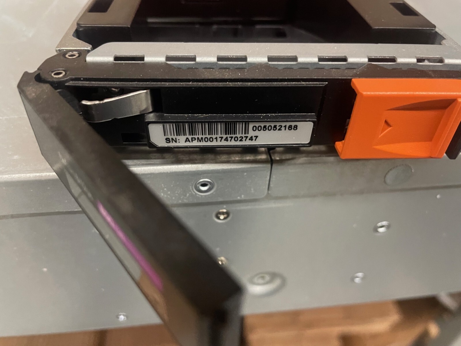 005052168 EMC Data Domain 800GB SAS 12Gbps 3.5" SSD. PULL FROM DD6800