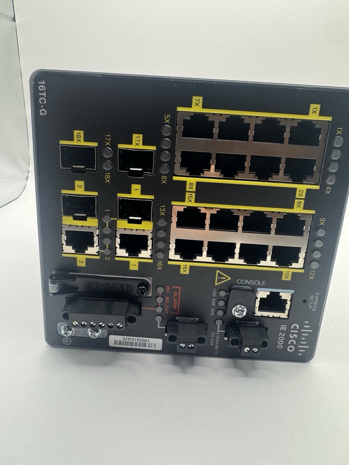 NEW Cisco IE-2000-16TC-G-E IE2000 Industrial Ethernet 20-Port Switch
