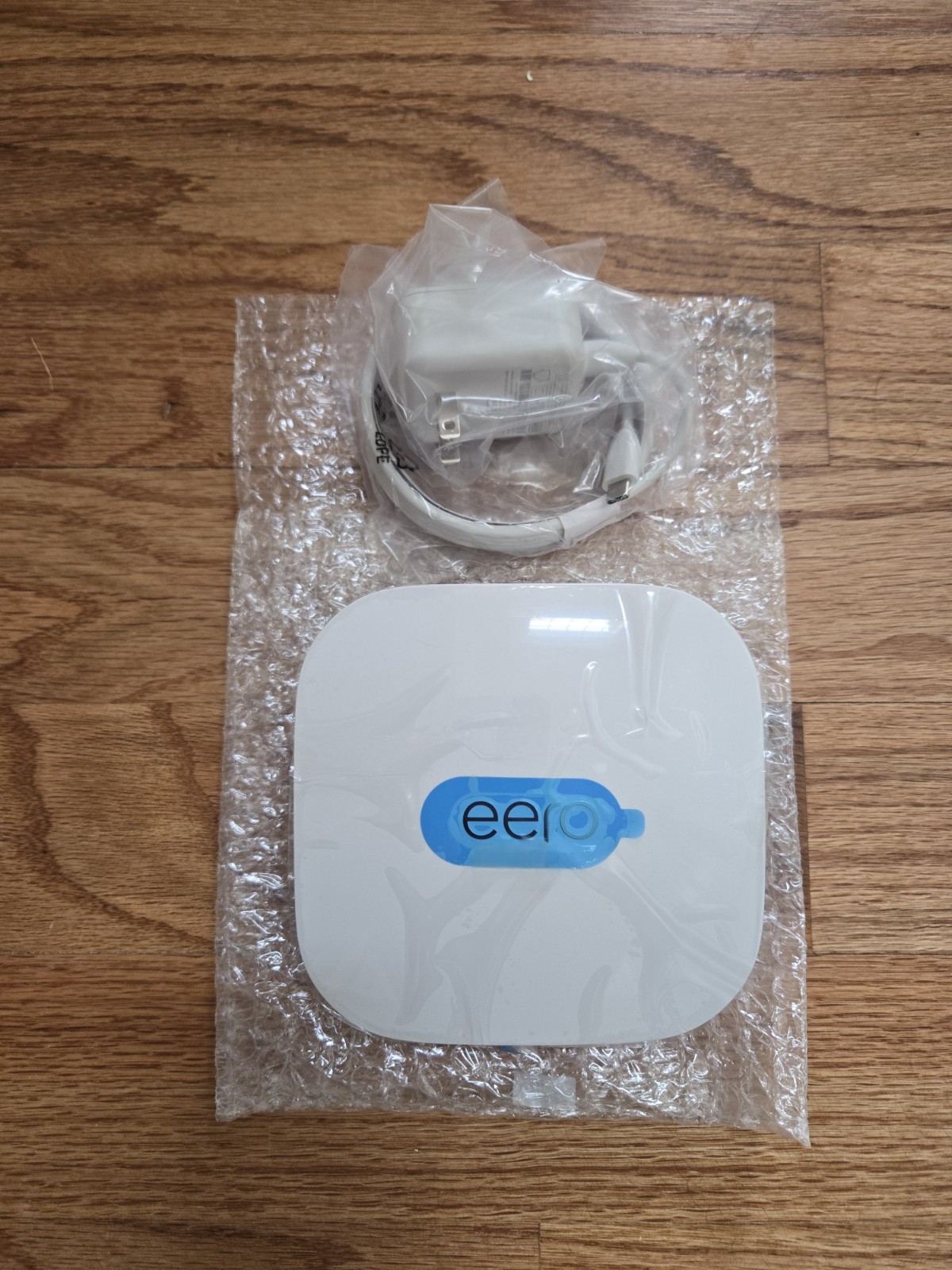 eero Pro 6E Wireless Access Point Wi-Fi mesh network router with Power Adapter