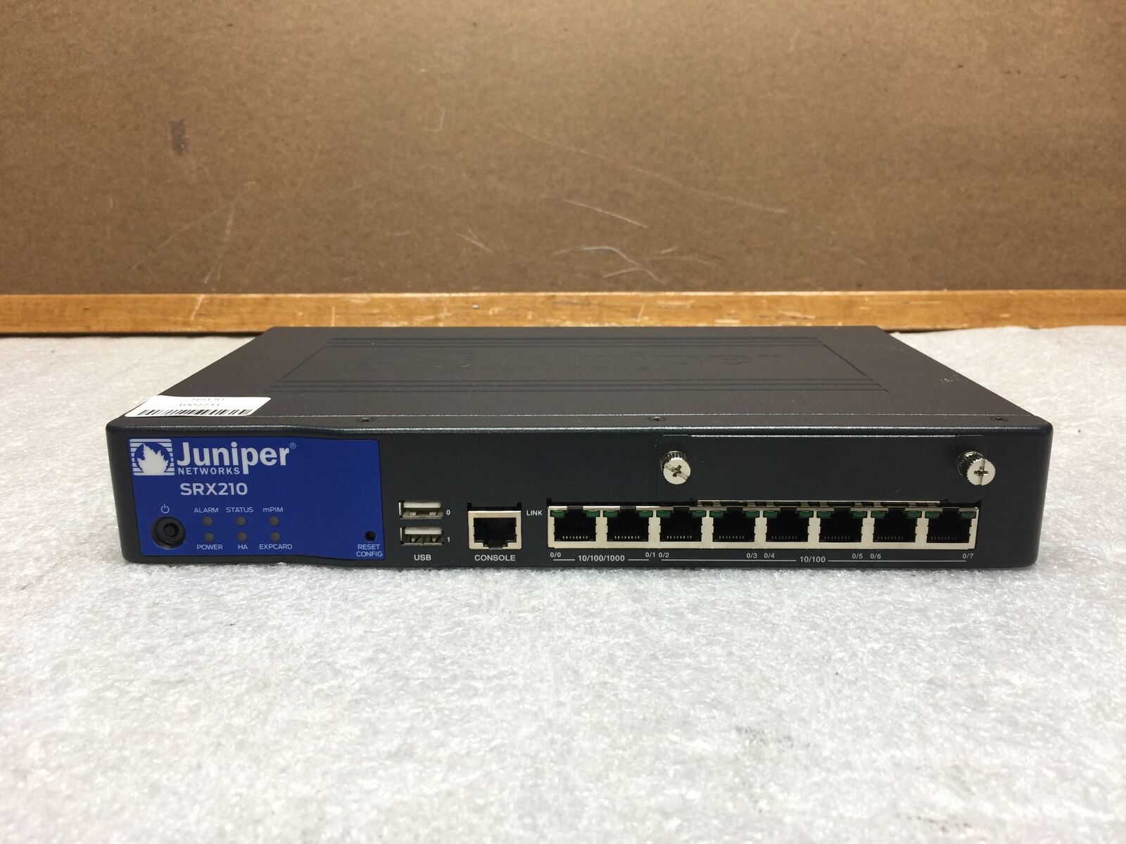 Juniper Networks SRX-210 Secure Services Gateway VPN Firewall, Tested & Working