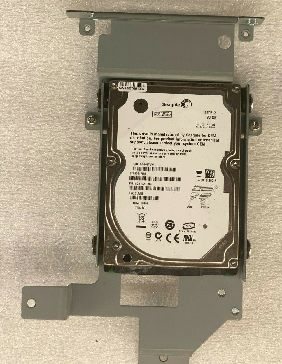 Seagate ST980817SM EE25.2 9DH132-259 FW:3.AAD WU 80gb 2.5" Sata Hard Drive