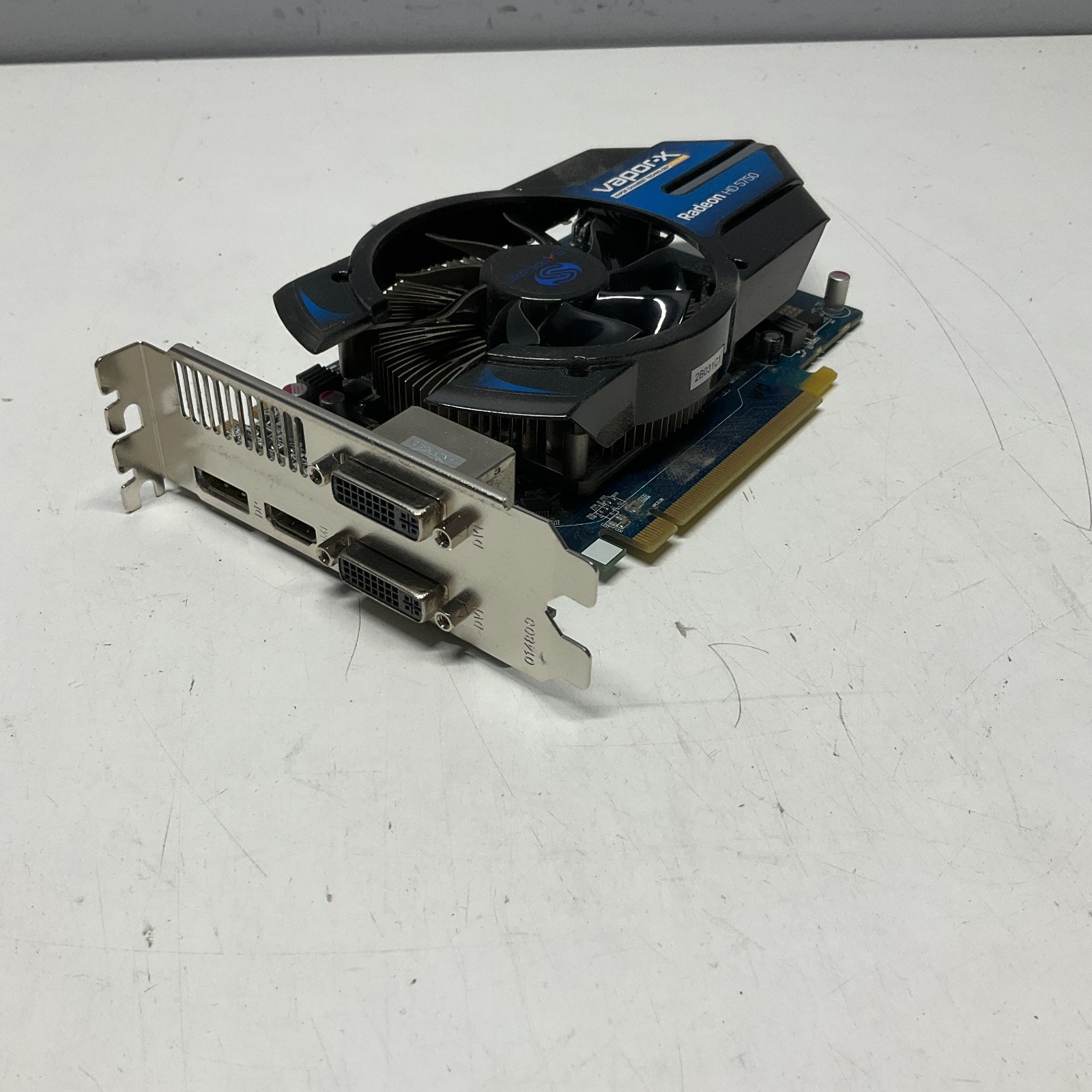 Sapphire Vapor-X ATI Radeon HD 5750 1GB GDDR5 PCI-E Video Card 288-1E138-100SA