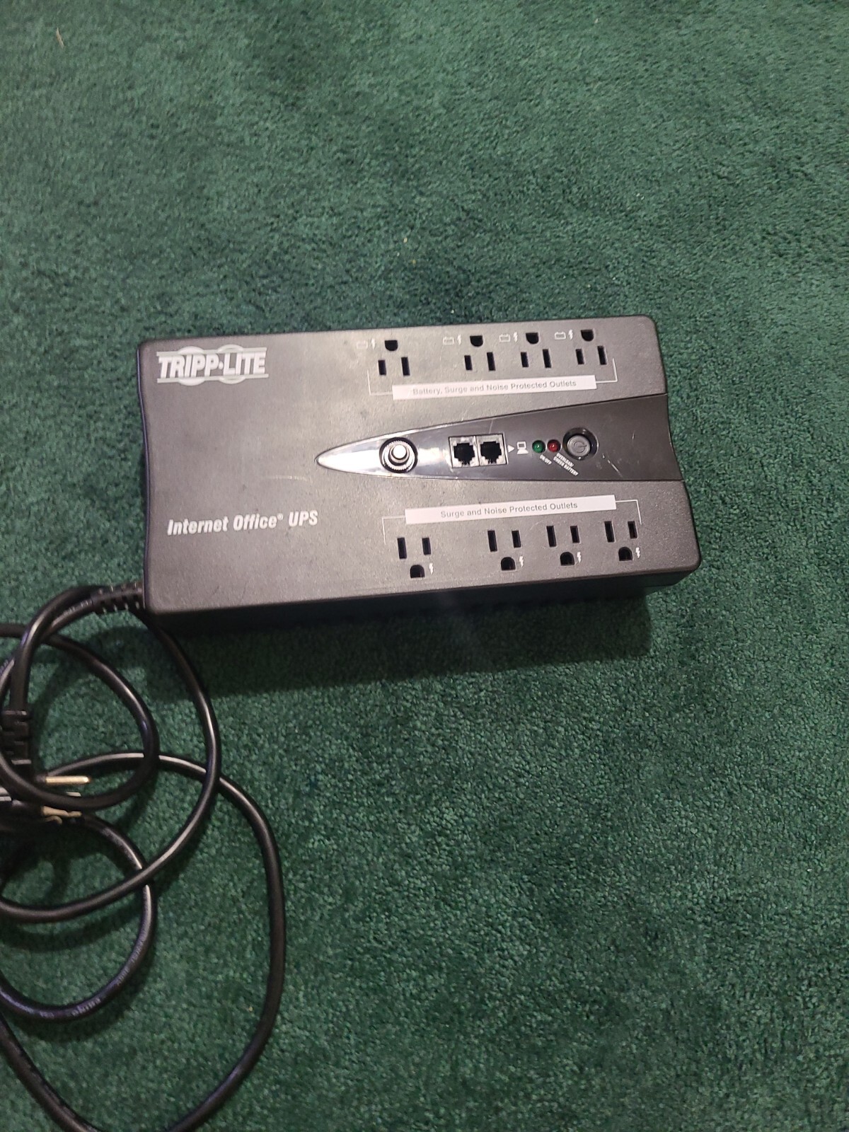 TRIPP LITE Internet 600U 8 Outlets Uninterruptible Power Supply