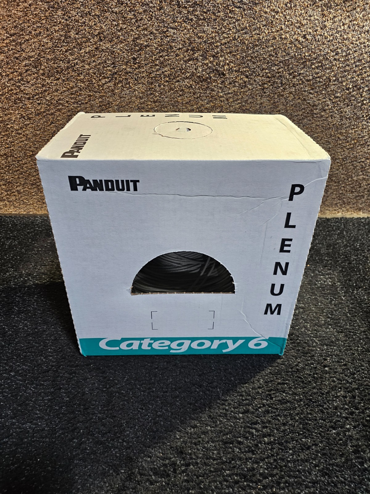 Panduit Copper Cable, Cat 6, 24 AWG, UTP, CMP, White, 1000ft. PUP6C04WH-WZ
