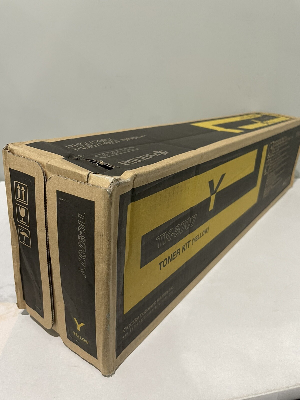 Genuine Kyocera TK-8707 Yellow Toner Kit For TASKalfa 6550ci / 7550ci Open Box