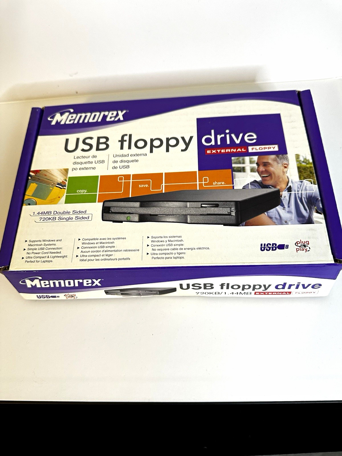 Memorex USB External 3.5in Floppy Drive for PC/Mac Plug & Play 1.44MB