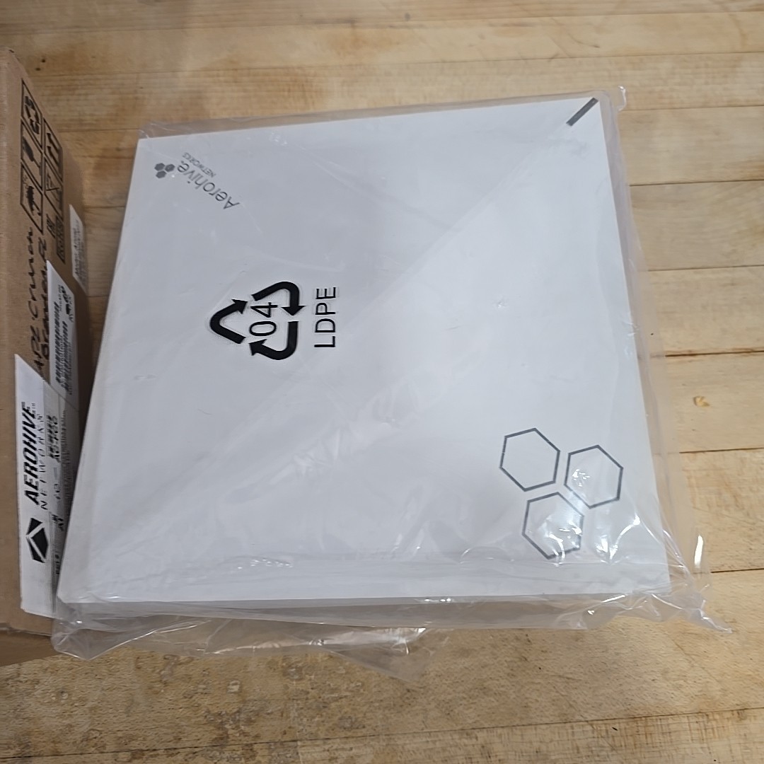  AEROHIVE NETWORKS AP230 AP250 WALL MOUNT