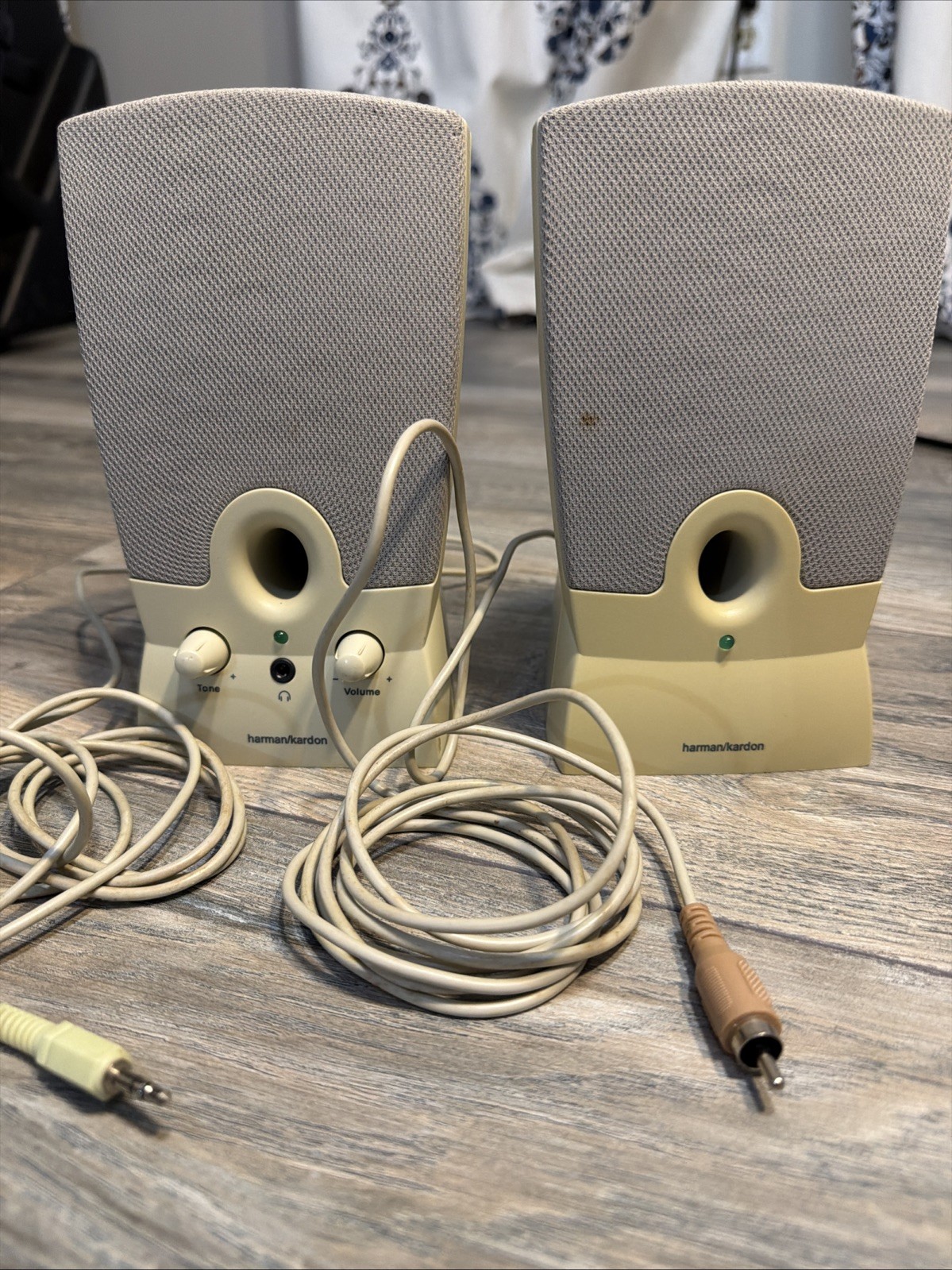 Vintage Harmon/Kardon DeskTop Multimedia Speakers