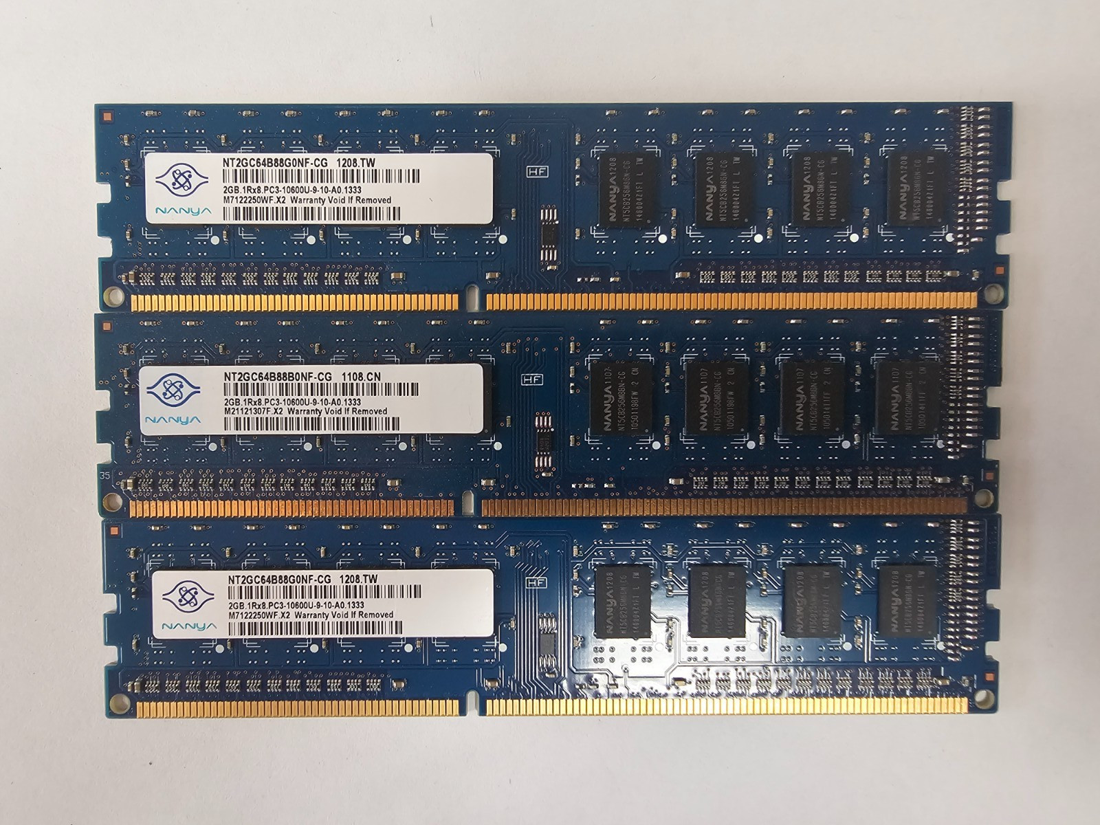 LOT OF 3 NANYA  NT2GC64B8HCONF-CG	2GB.2RX8.PC3-10600U-9-10-BO.1333
