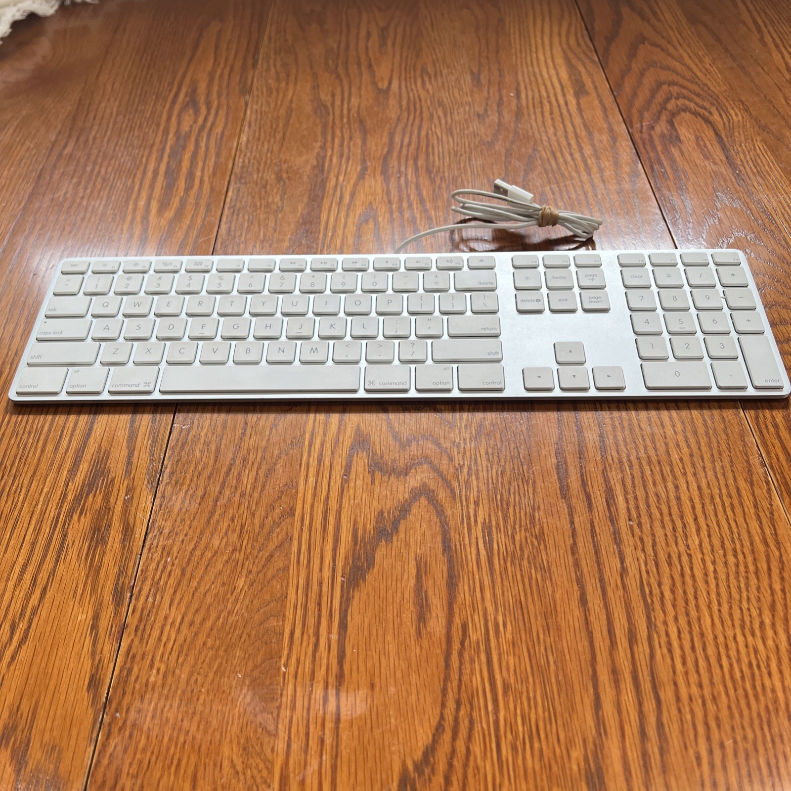 Apple A1243 Aluminum Wired Keyboard Full Sized Slim, Genuine Mac Tested 