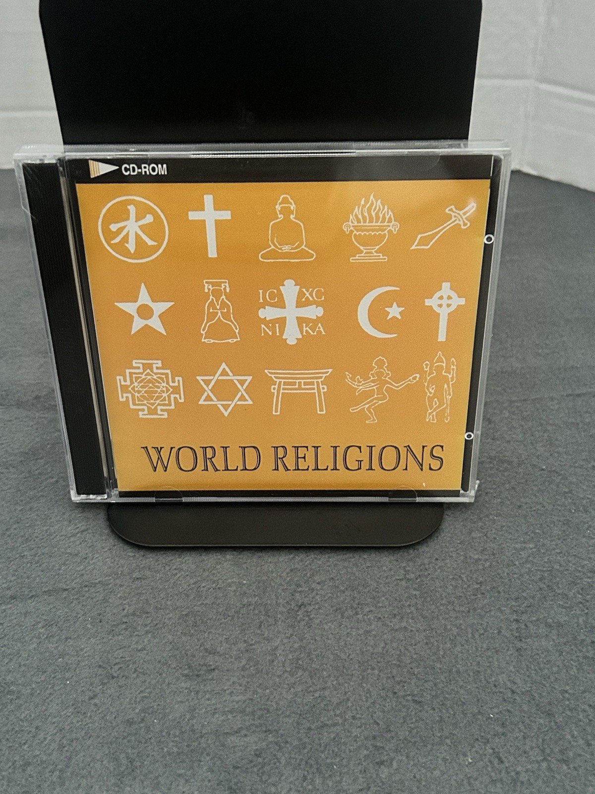 World Religions VTG CD-ROM Religious History Reference Rare Early PC Software