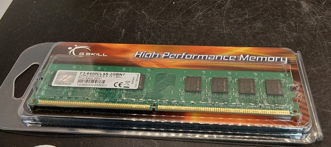F26400CL5S2GBNT G.Skill 2GB Memory PC2-6400 800MH  Non-ECC 240-pin DIMM CL 