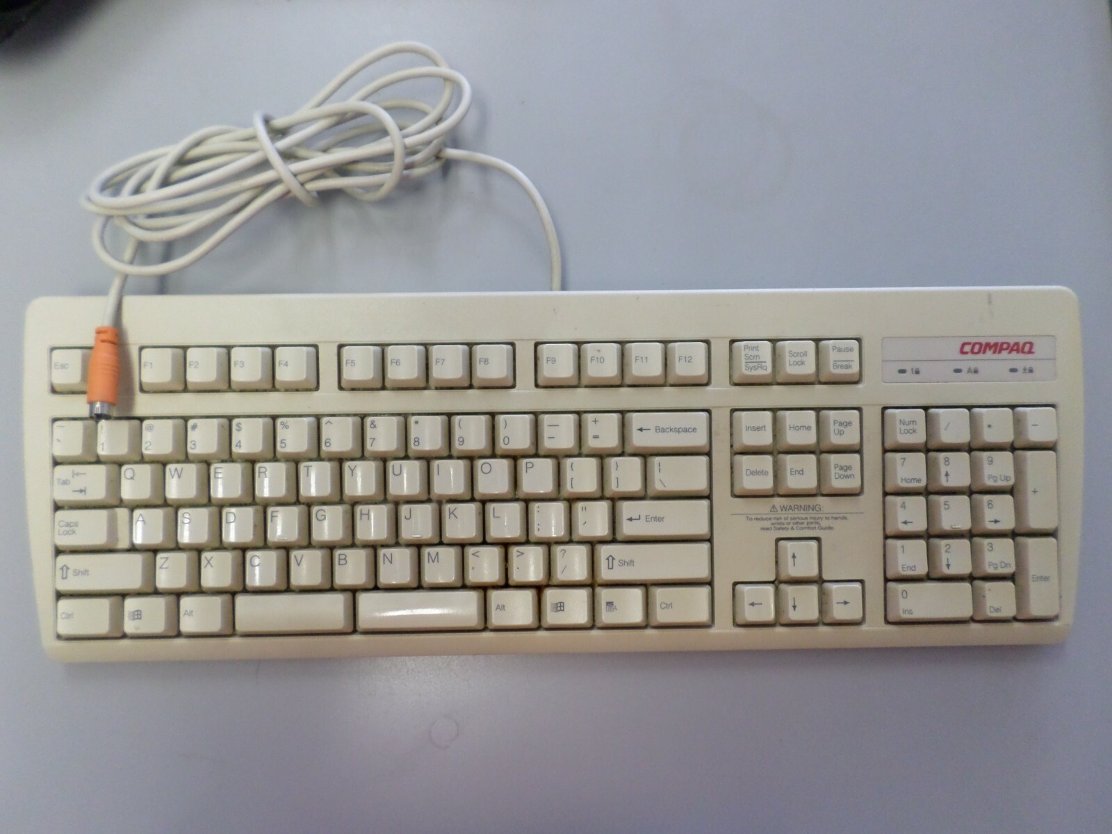 RARE VINTAGE COMPAQ KEYBOARD 247430-001 WINDOWS PS2 KEYBOARD tested