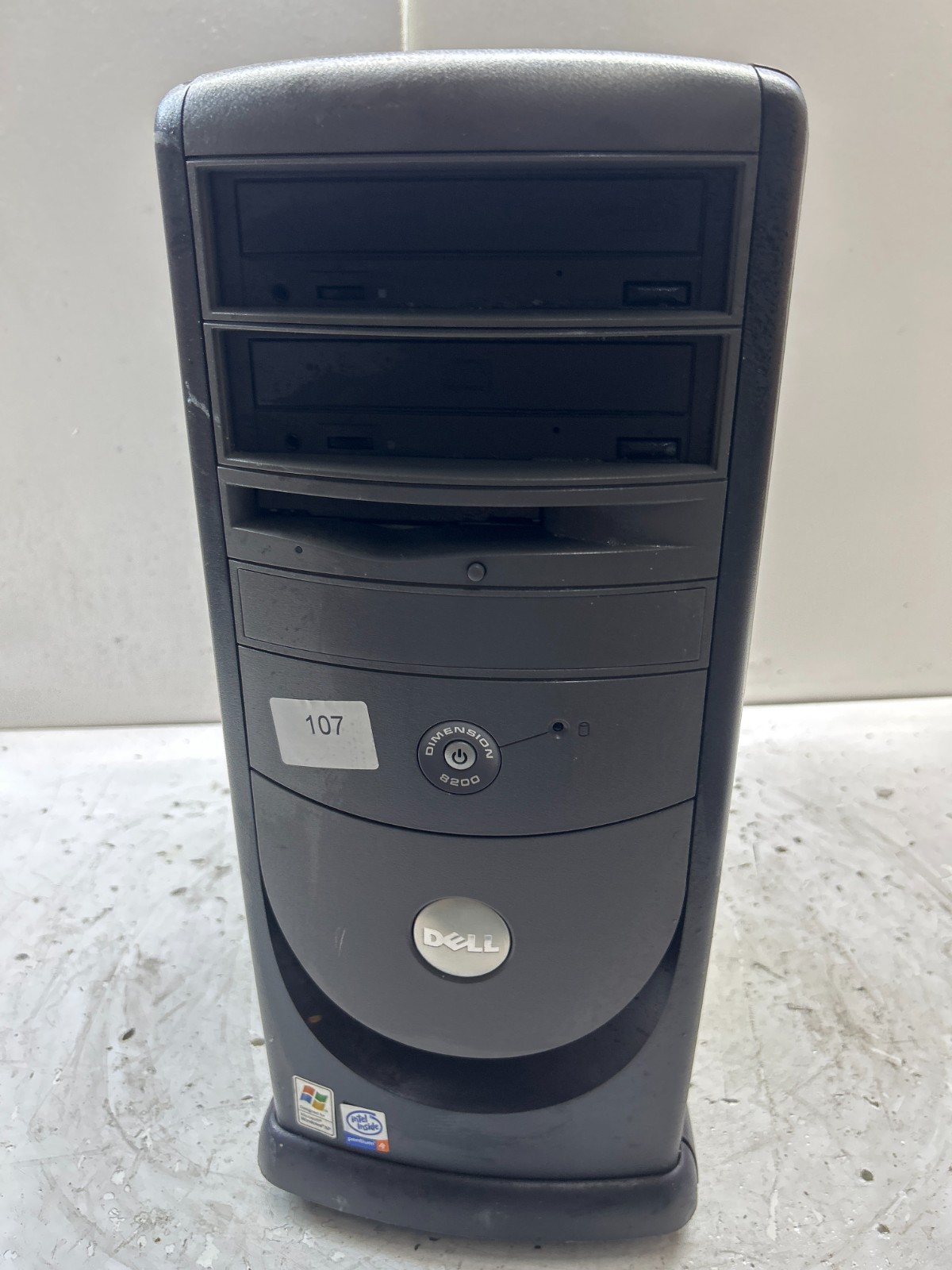 Dell Dimension 8200 Intel Pentium 4 2.40GHz 768MB NO HDD
