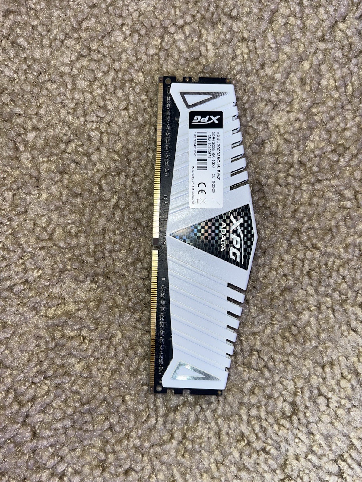 Memory RAM XPG ADATA DDR4 AX4U300038GB16-BWZ