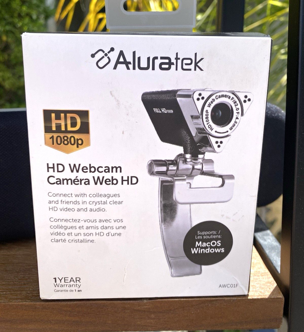 Aluratek AWC01F 1080p HD Webcam 30fps USB 2.0 Video Conferencing, Silver/Black