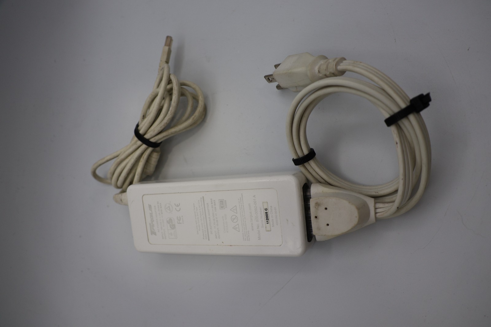 Genuine 65W Targus AC DC Wall Adapter  15-24V 2A Power Supply- WHite