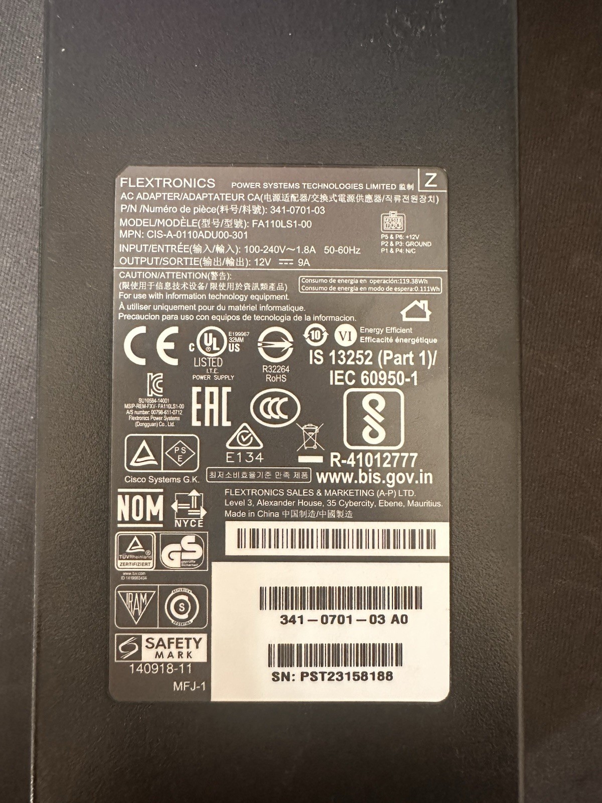 Flextronics P/N: 341-0701003 Model FA110LS1-00 AC Adapter