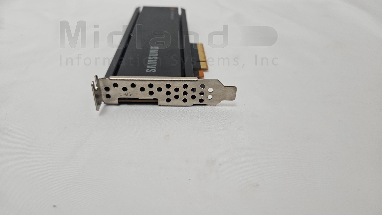 IBM EC7A PCIe4 x8 NVMe 1.6 TB Flash Adapter LP for AIX Linux Power 9 power 10
