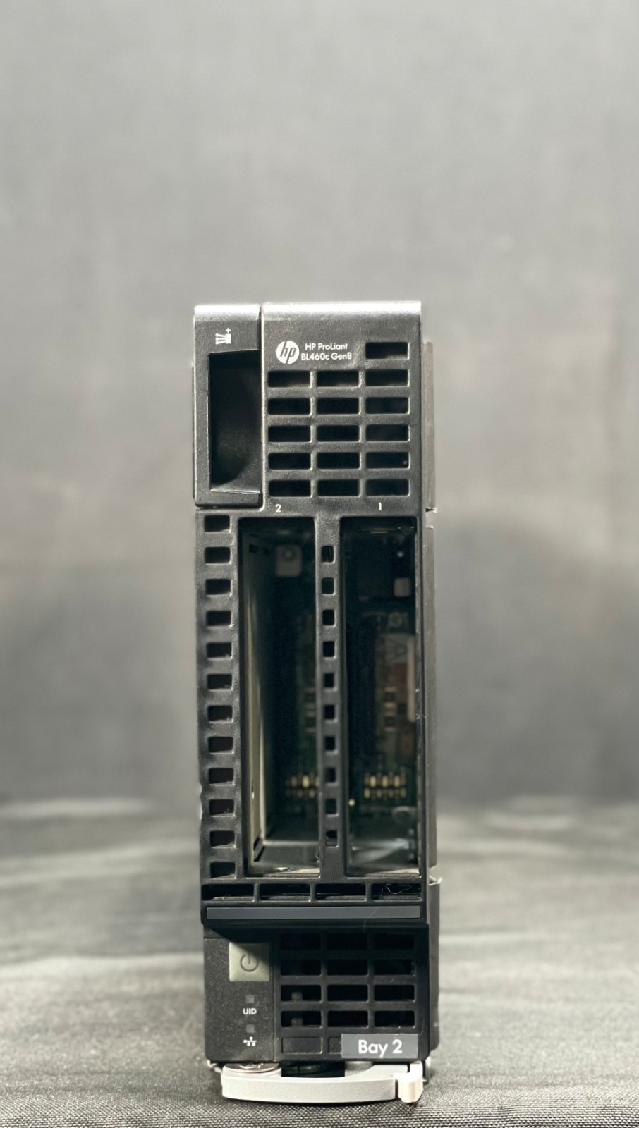 HP Proliant BL460C Gen8 Server 1 x INTEL XEON-E5- 2660 2.20 GHZ CPU , 256 GB RAM