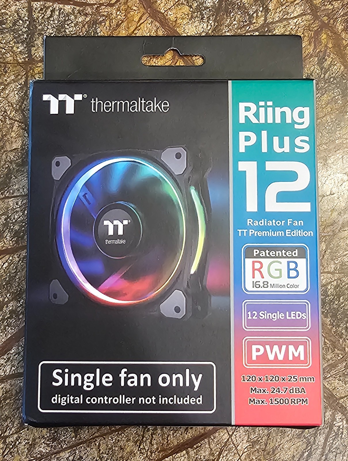 Thermaltake Riing Plus 12 LED RGB CL-F059-PL12SW-A Radiator Fan Single Fan NEW