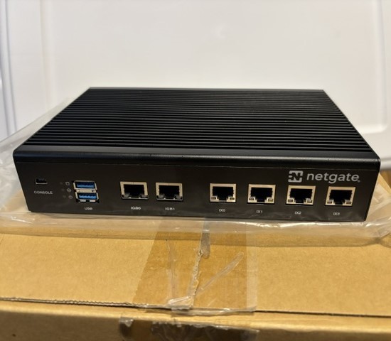 Netgate SG-5100 pfSense+ Firewall Router 6-Port GbE Security Gateway
