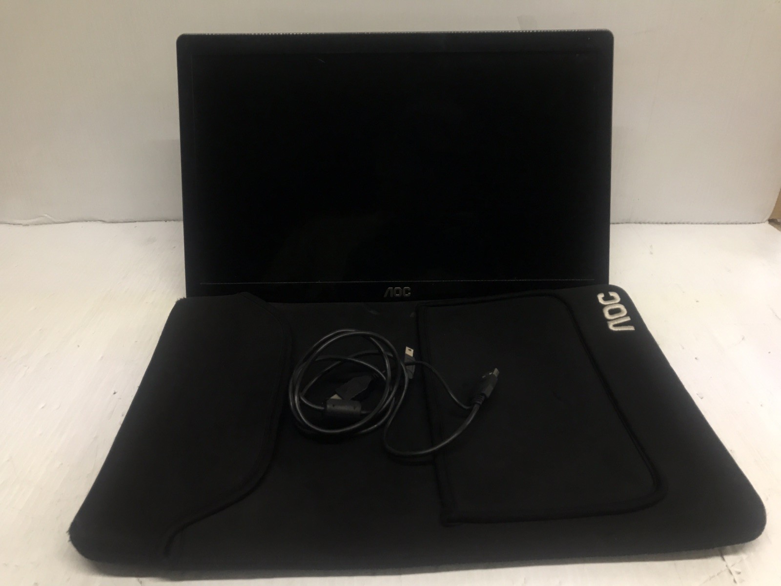 AOC e1649Fwu 156LM00003 Black 15.6" Portable LED USB Monitor W/STAND  *READ*