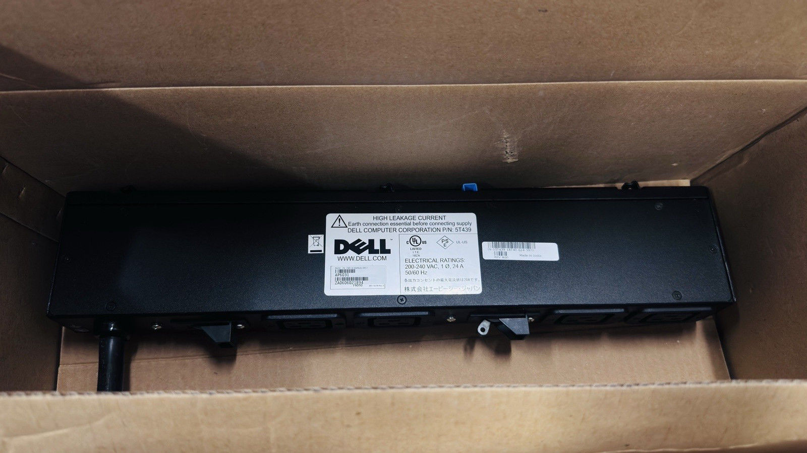 Pair of Dell AP6031 Power Distribution Unit 200-240VAC - Part 08T59 - 5T439