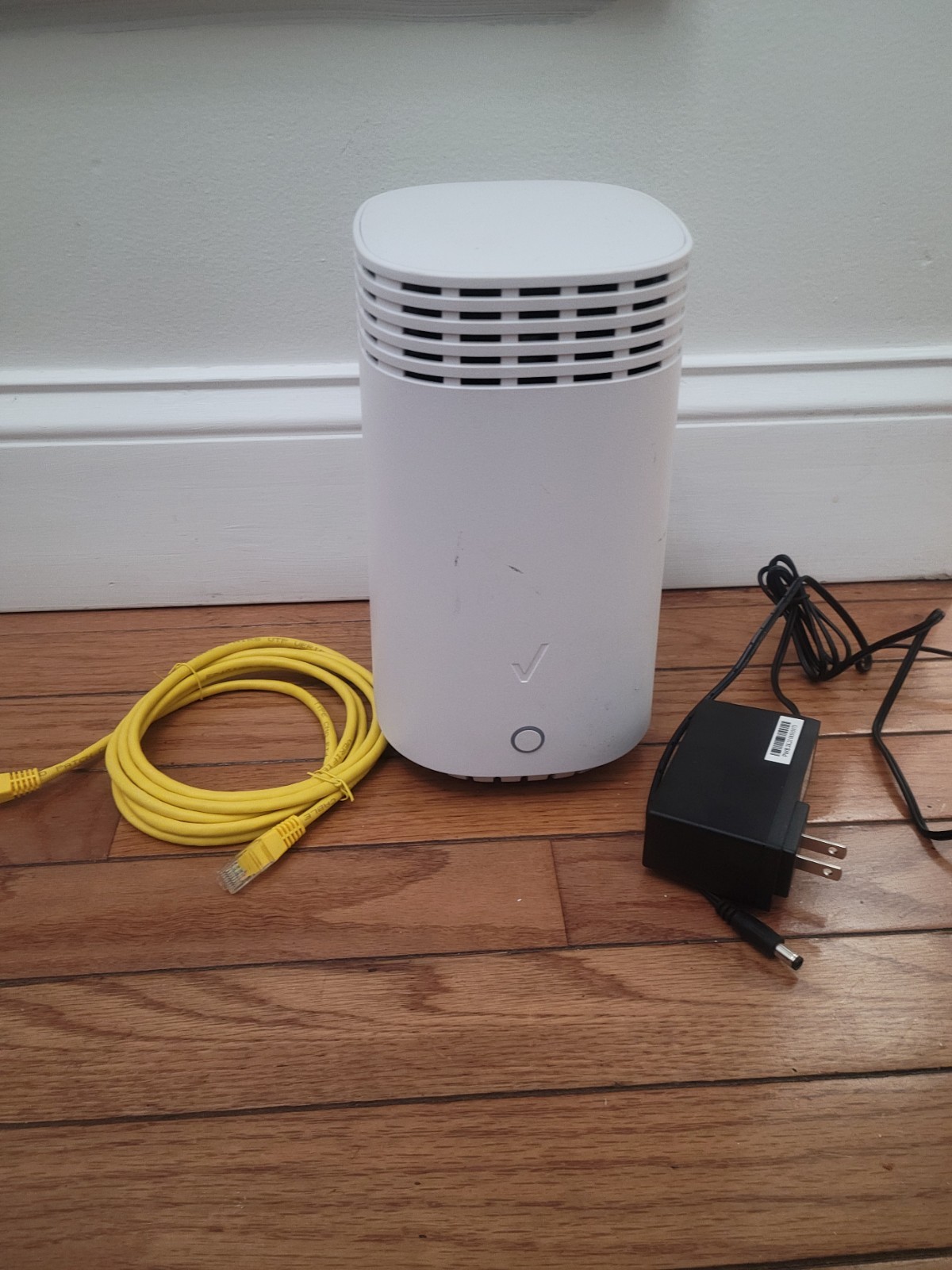 Verizon Fios G3100 4-Port 1000 Mbps Wireless Home Router WITH Power Cord