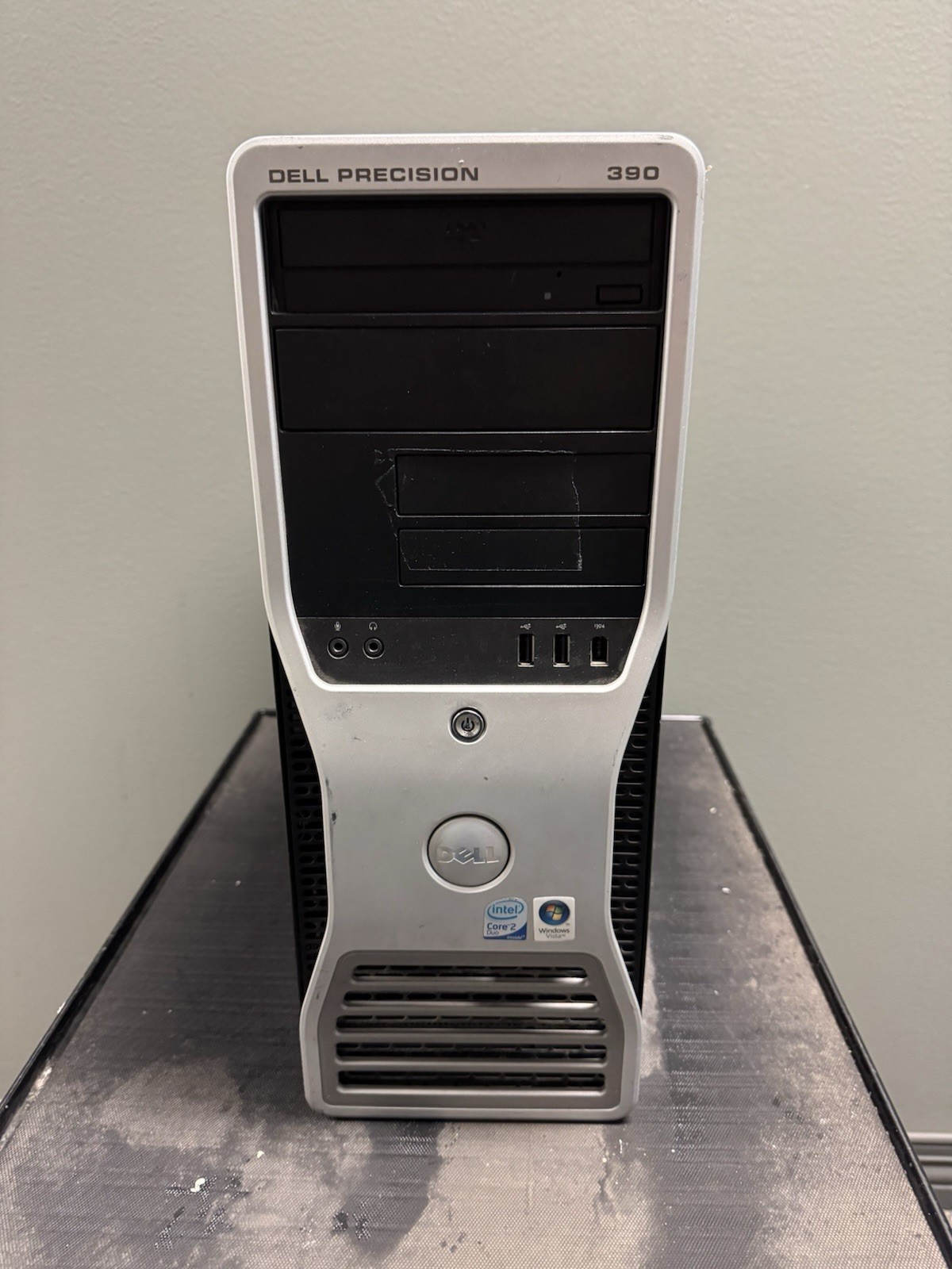 Dell Precision 490  8GB RAM Nvidia Quadro FX4500 500Gb hard drive