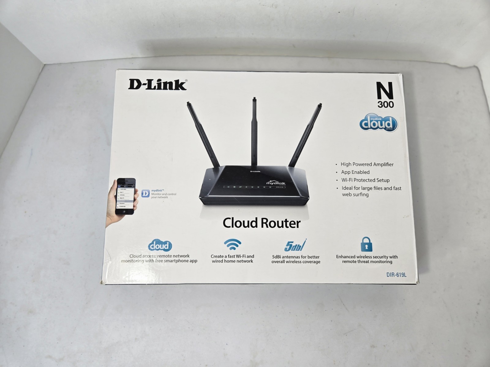 D-Link Wireless DIR-619L-ES 300 Mbps 4-Port Wireless Router w/ adapter