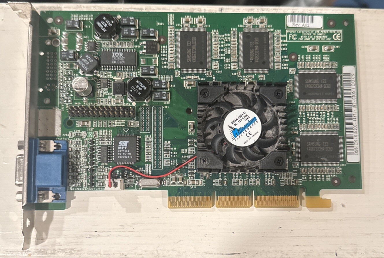 DELL NVIDIA GeForce 2 Video Card 1E200 32MB AGP VGA Video Card