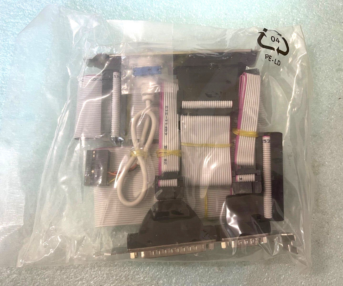 ASUS 5 IN 1 CABLE SET: 5.25" 3.5" FLOPPY SUPPORT IDE 2 SER 1 PAR 1 PS2 RM3-BIN8A