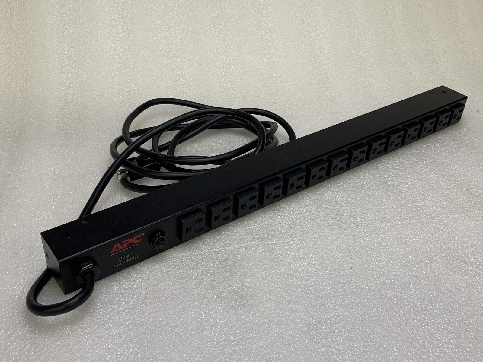 APC AP9567 14-Outlet 0U 120V Basic Rack PDU Power Distribution Unit
