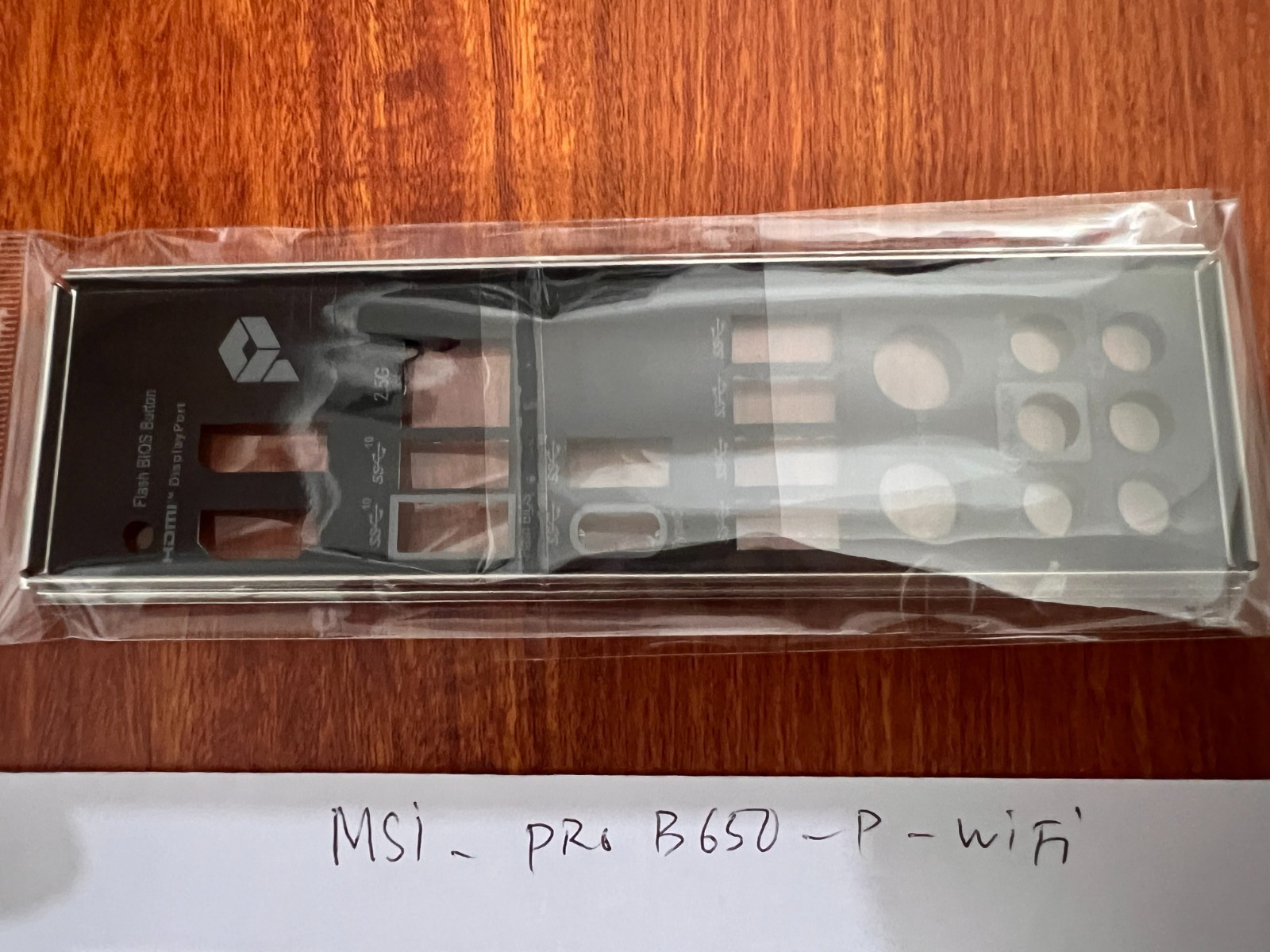 MSI  IO SHIELD FOR MSI  PRO B650-P WIFI ,ORIGINAL