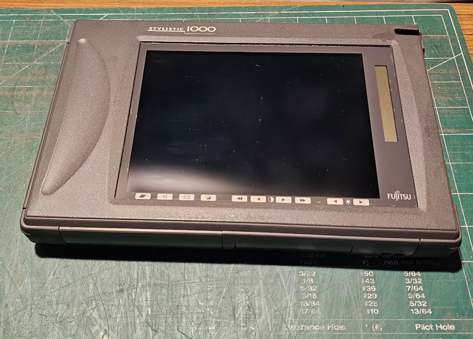 Fujitsu Stylistic 1000 Tablet Computer FMW2430M – Vintage Pen PC – Untested