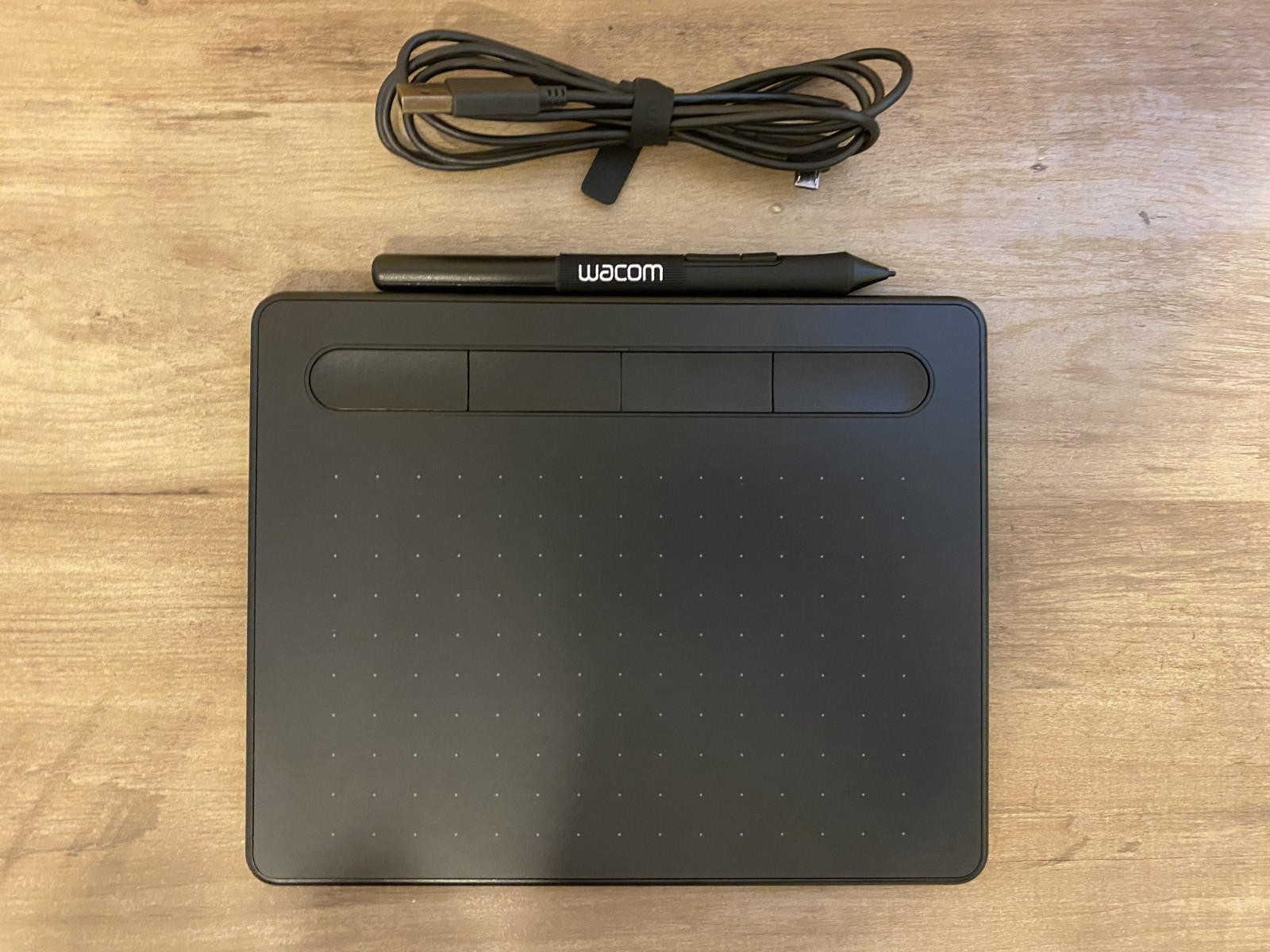 Wacom Intuos CTL-4100 Small Drawing Tablet - Black - Used