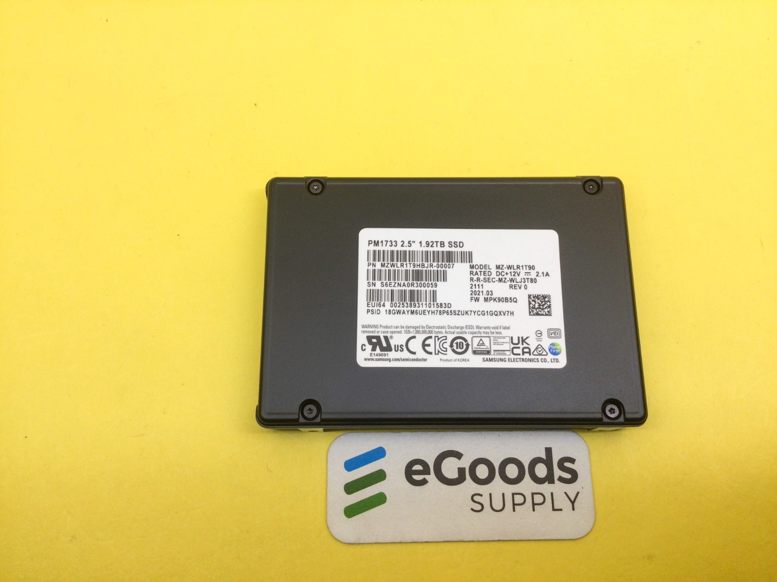 Samsung PM1733 1.92TB PCIe Gen4 X4 NVMe 2.5'' U.2 SSD MZ-WLR1T90
