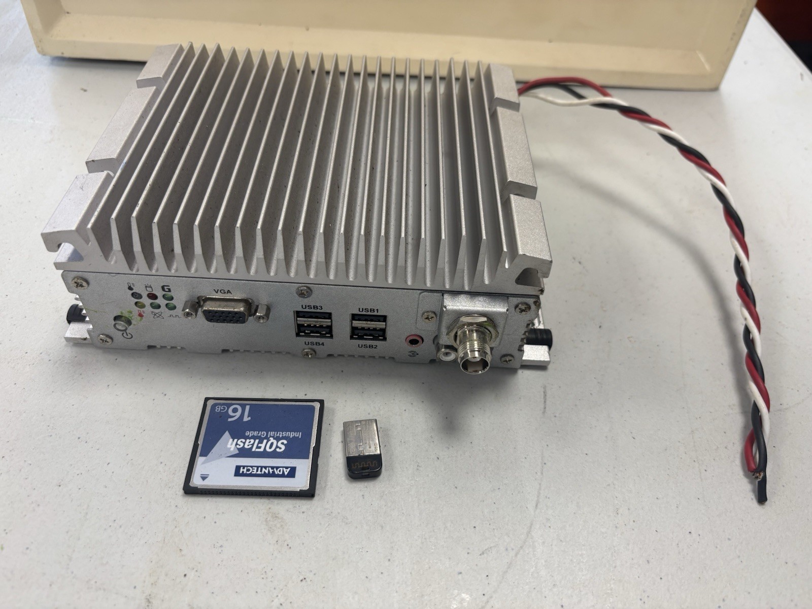 Advantech ARK-1388V In-Vehicle Automation Industrial Computer GPS Untested