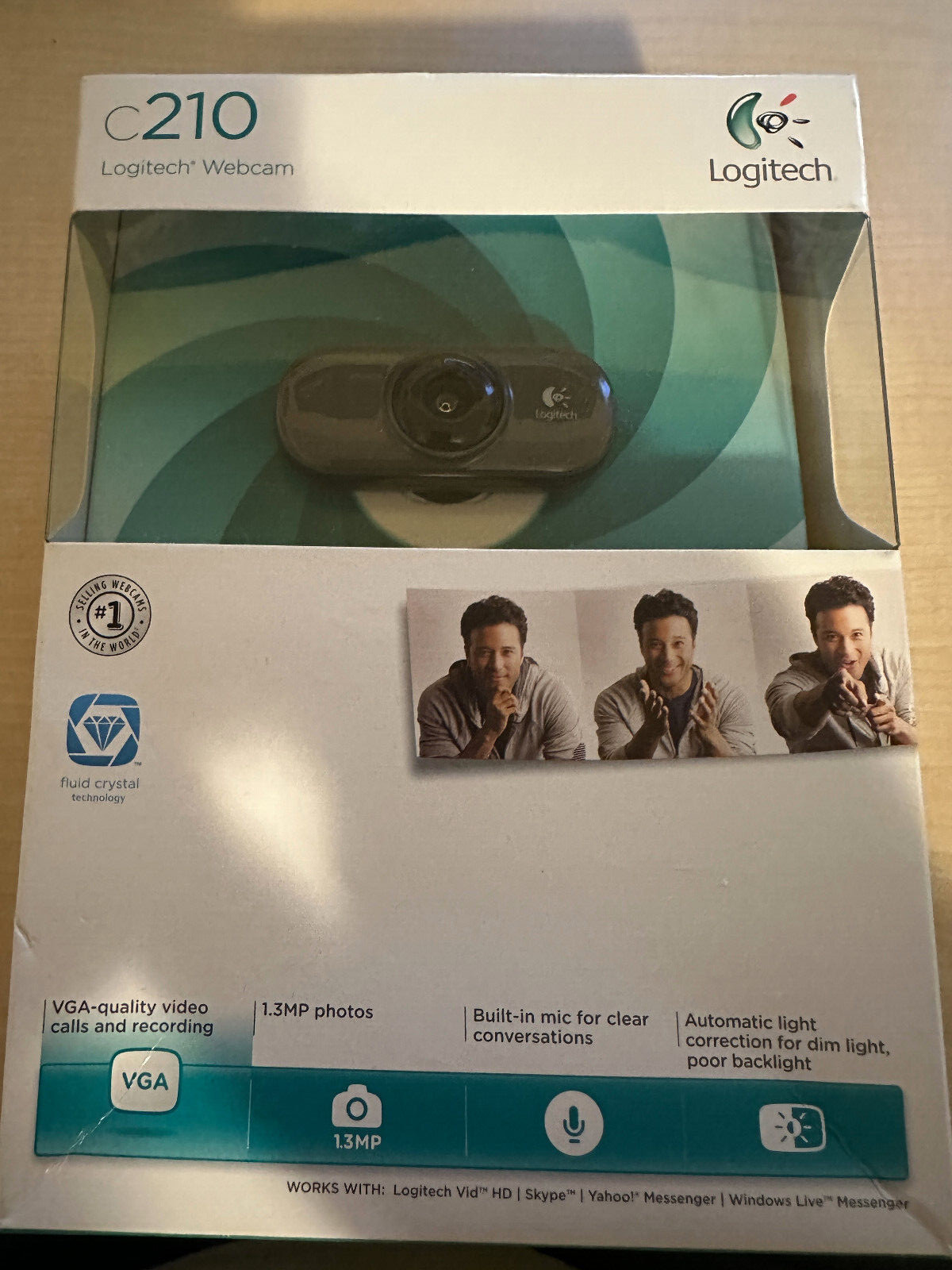 LOGITECH Webcam C210 ~ Skype ~ Video Calling NEW