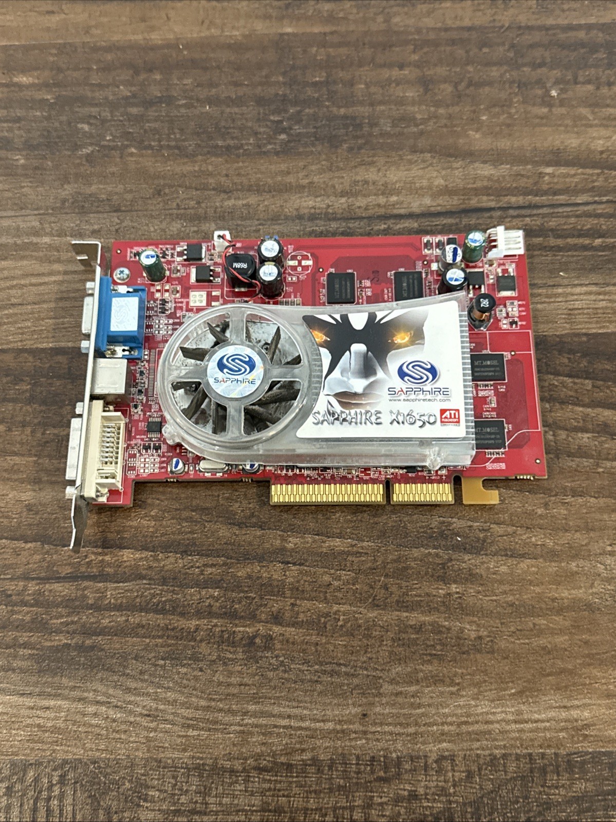 SAPPHIRE RADEON X1650 PRO  512MB DDR2 AGP GRAFIKKARTE VGA TV-OUT DVI