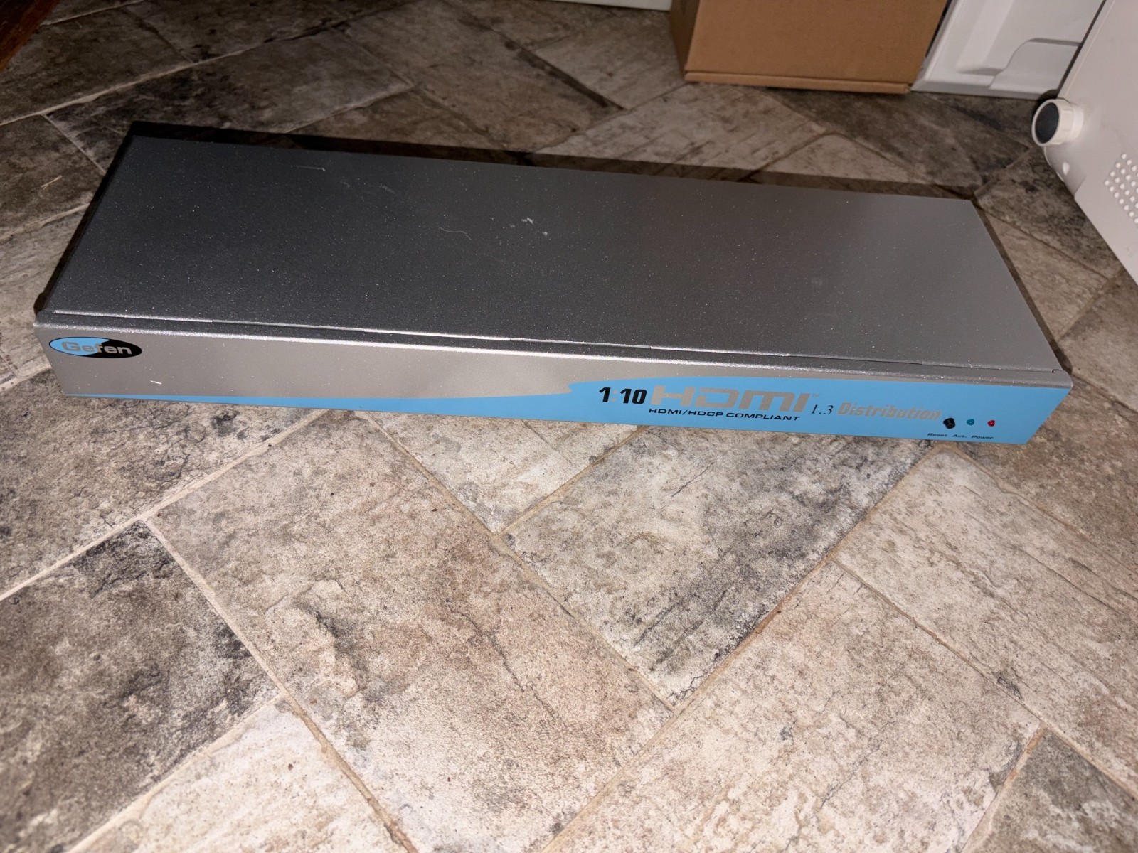 Gefen 1:10 HDMI 1.3 Distribution Amplifier - Silver EXT-HDMI1.3-1410-SIL w/ PS