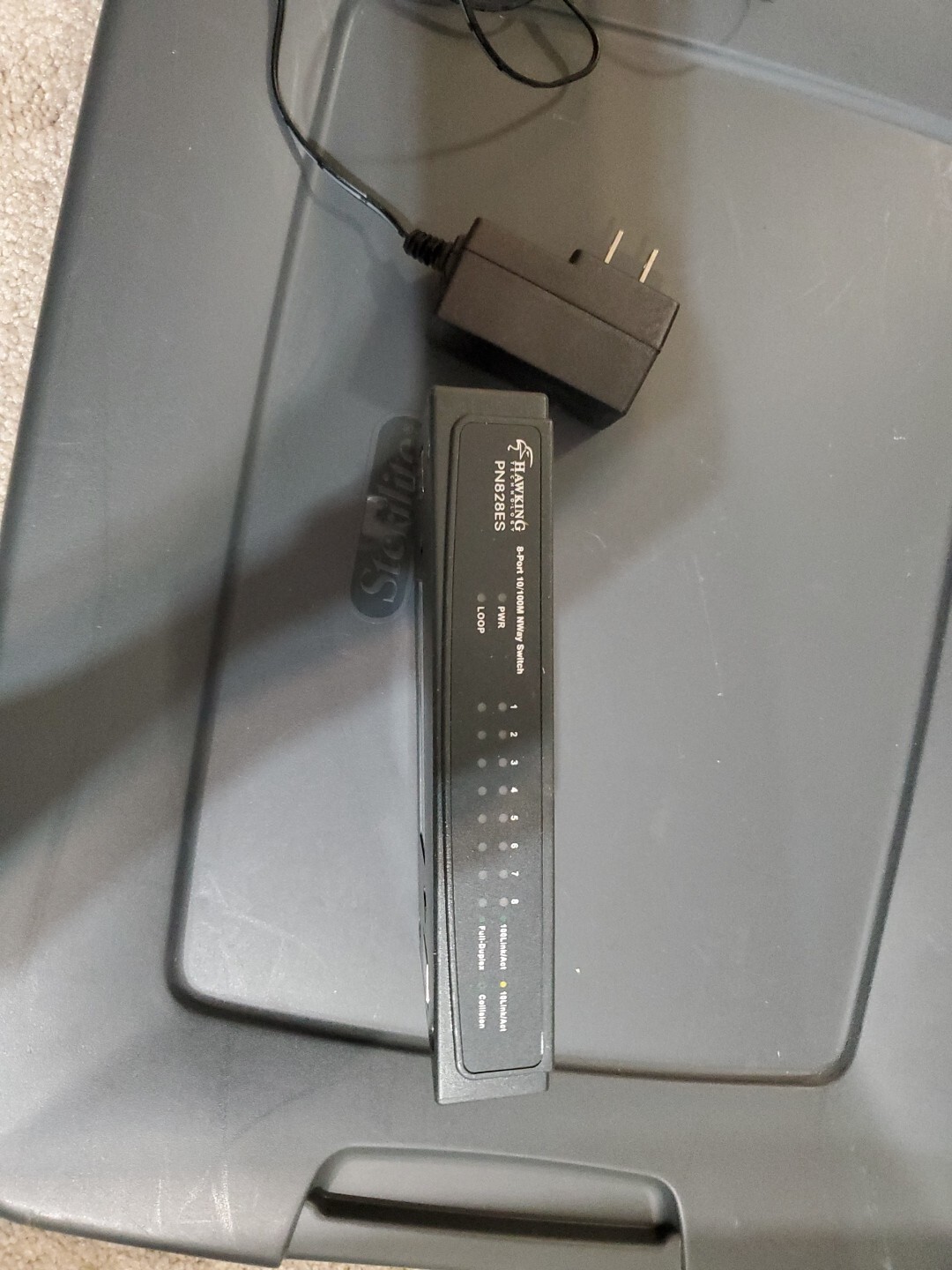 Hawking Technology Auto-Sensing (PN828ES) 8-Ports External Switch