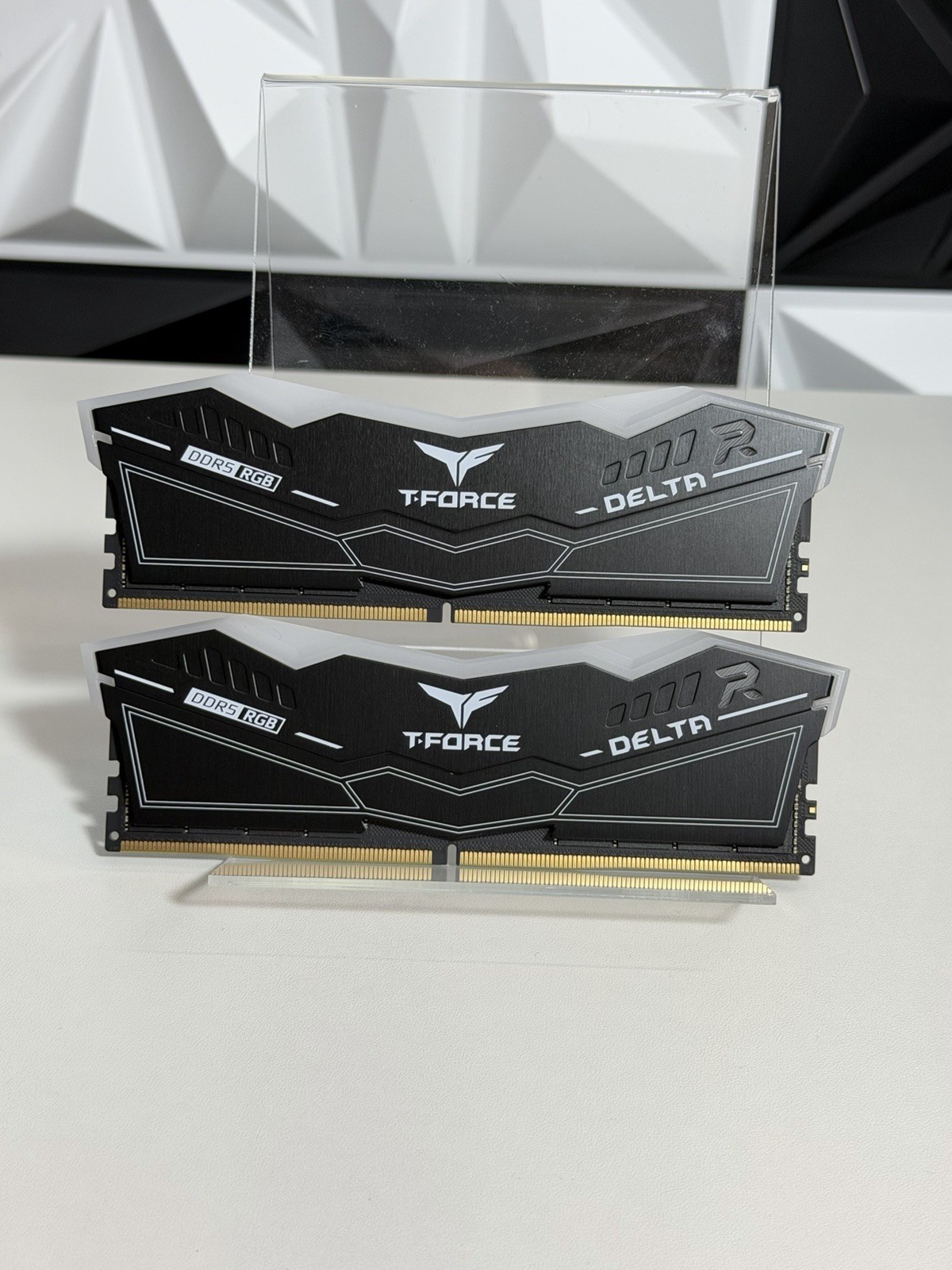 TEAMGROUP T-Force Delta RGB DDR5 64GB RAM (2x32GB) 6000MHz