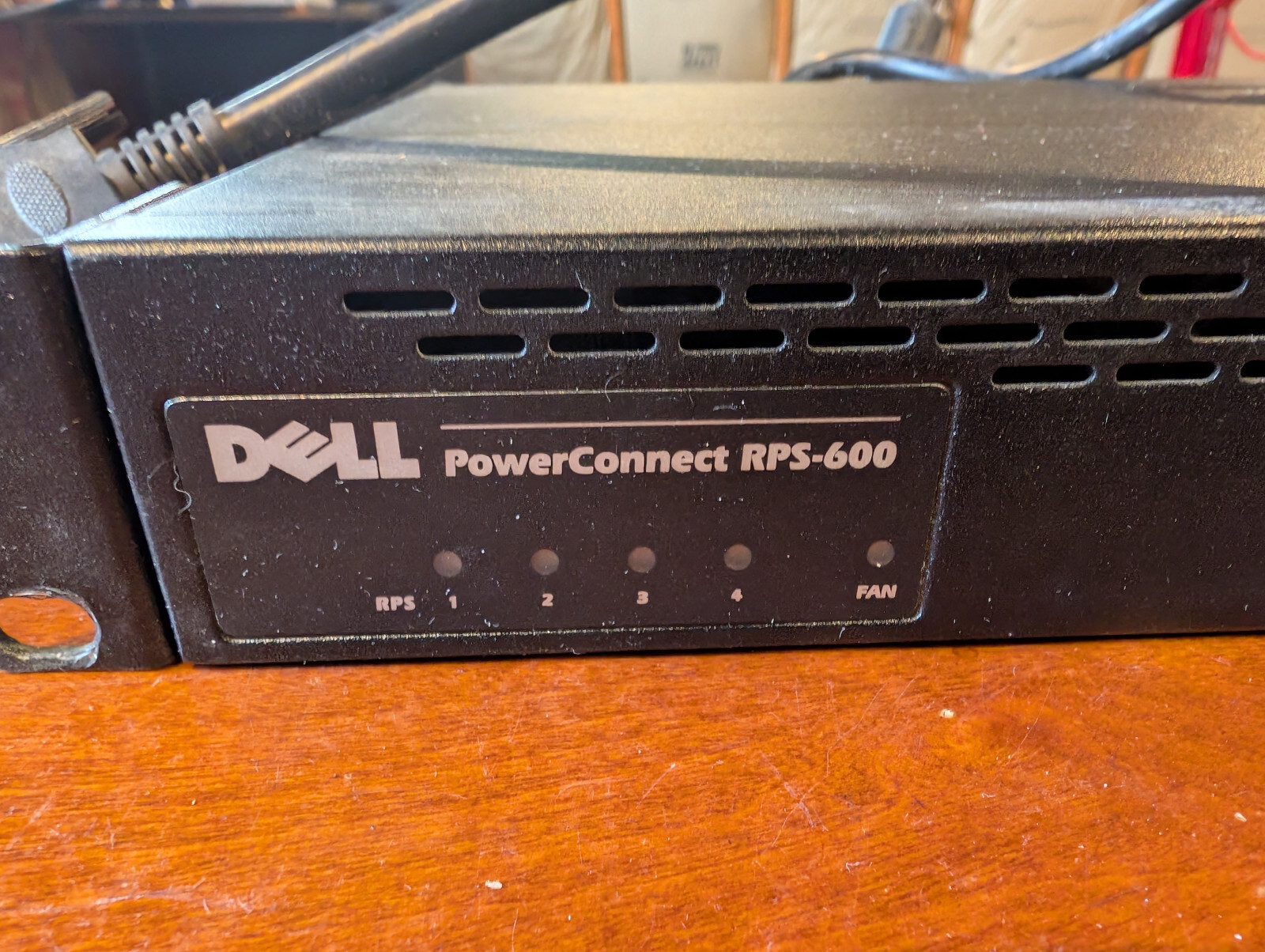 Dell powerconnect rps-600 Works great