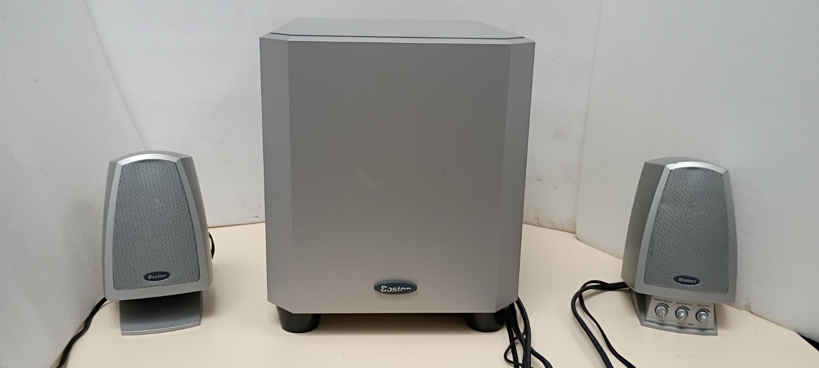 Boston Acoustics BA7800 Speaker System Subwoofer W/2 Speakers has Issues parts/r